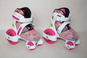 Adjustable Roller Skate with New Function (YV-169-02)